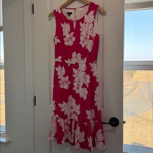 Brand New! Size 4P Talbots Pink/White Dress
